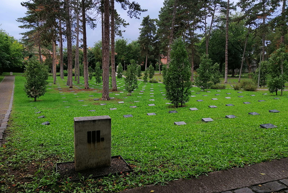 A temető III. parcellájának átnézeti képe a 2018. évi felújítást követően